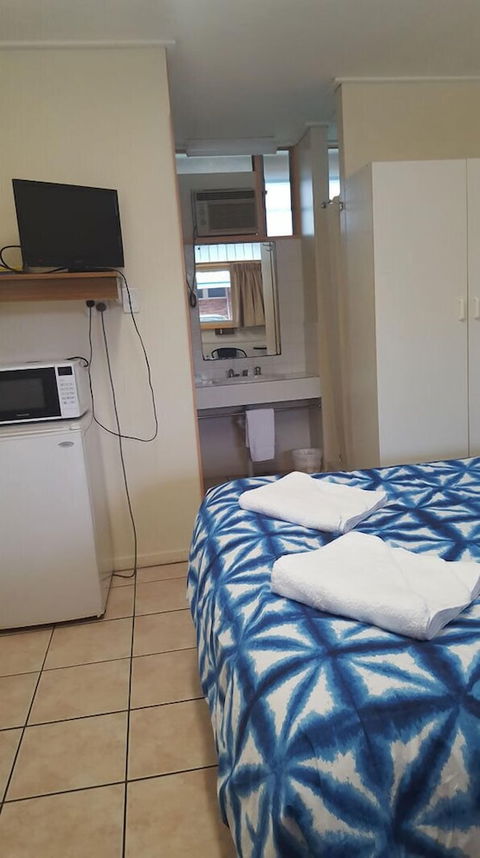Maryborough City Motel - Broome Tourism 3