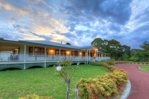 Logger's Rest - Broome Tourism 2