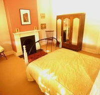 Cromwell House - Broome Tourism