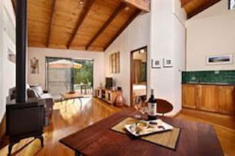 Aiyana Retreat - Broome Tourism 6