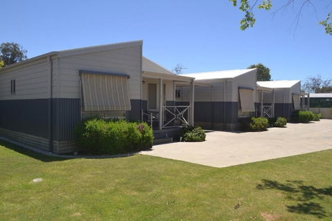 Ashleigh Court Motor Inn - Broome Tourism 0