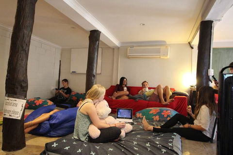 Asylum Cairns Hostel - Broome Tourism 6