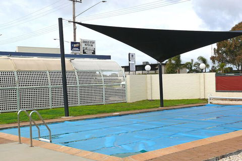 Charles Sturt Motor Inn West Wyalong - Broome Tourism 6