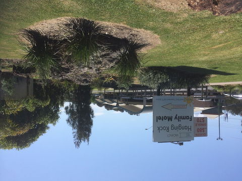 Hanging Rock Family Motel - Broome Tourism 0