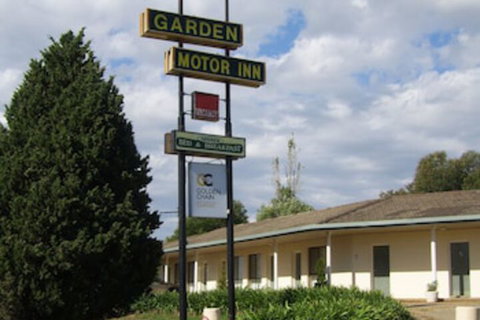 Golden Chain Garden Motor Inn - Broome Tourism 0