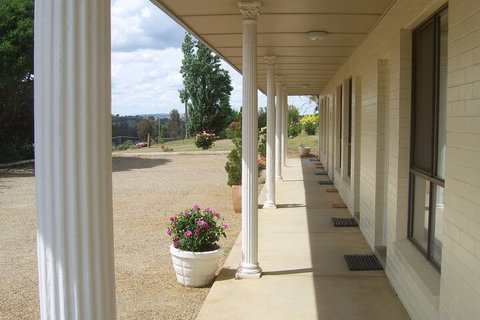 Golden Chain Garden Motor Inn - Broome Tourism 6