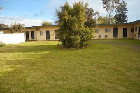 Rankins Springs Motel - Broome Tourism 4