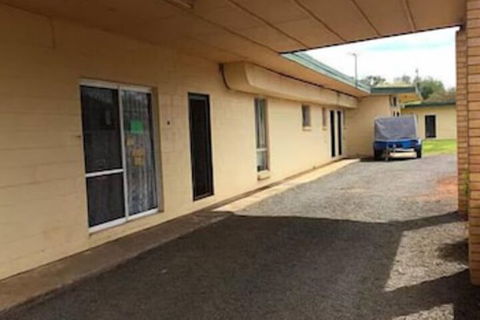 Rankins Springs Motel - Broome Tourism 3