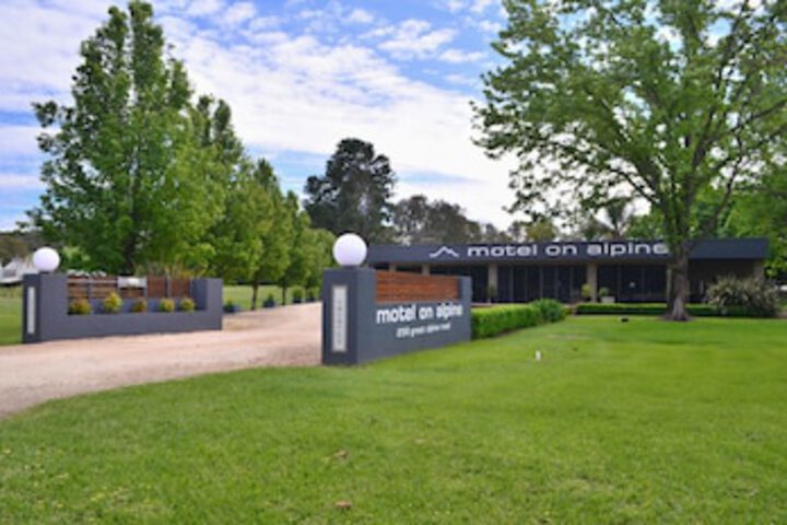 Nug Nug VIC Broome Tourism