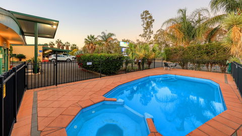 Motel Carnarvon - Broome Tourism 1