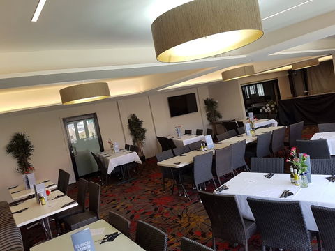 Windsor Hotel Dalby - Broome Tourism 3