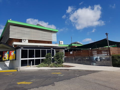 Windsor Hotel Dalby - Broome Tourism 6