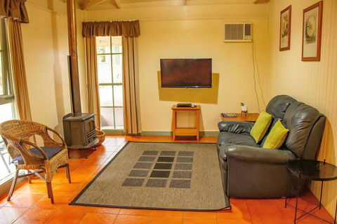 Kalimna Woods Cottages - Broome Tourism 7