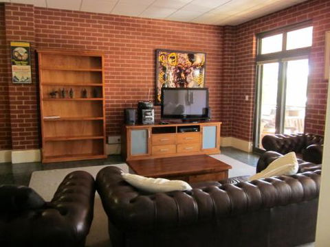 Holiday On Mostyn - Broome Tourism 6