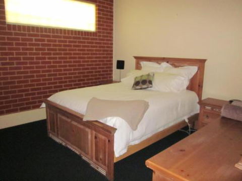 Holiday On Mostyn - Broome Tourism 1