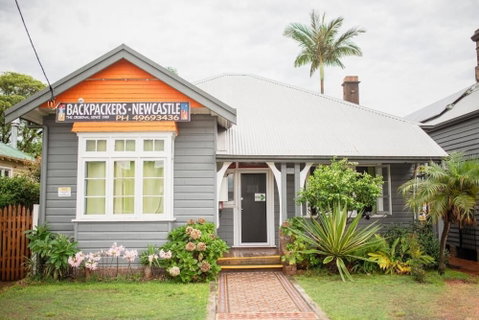 Backpackers Newcastle - Broome Tourism 0