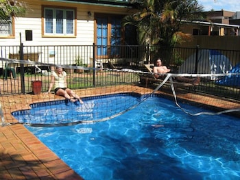 Backpackers Newcastle - Broome Tourism 6