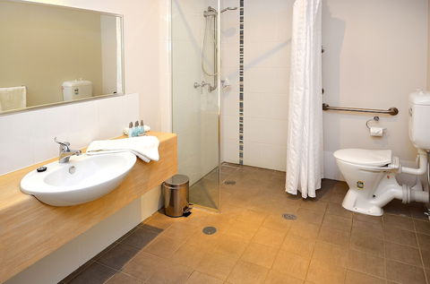 Mackellar Motel - Broome Tourism 5