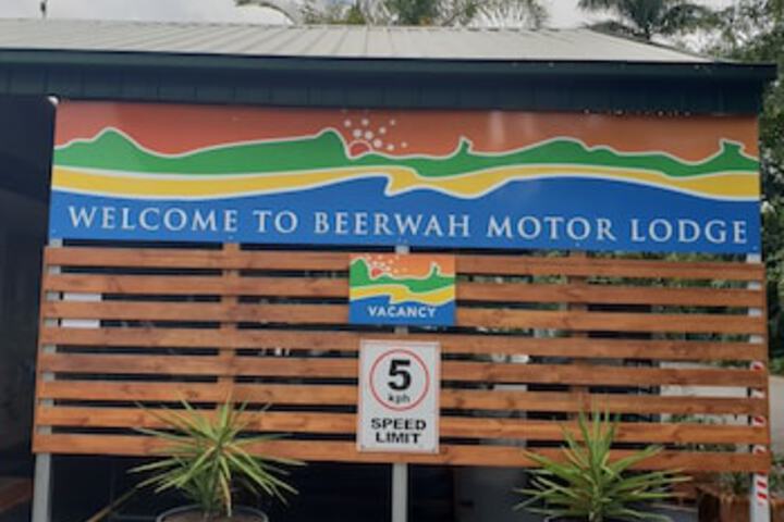  Broome Tourism
