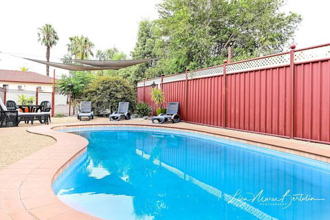 Narrandera Club Motor Inn - Broome Tourism 1