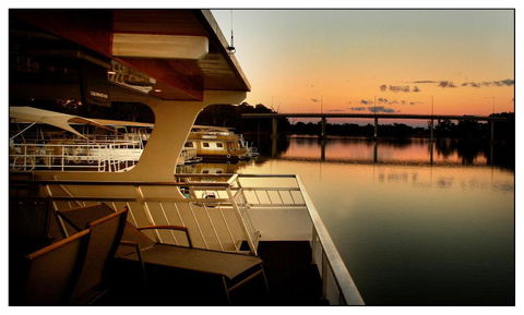 Mildura Houseboats - Broome Tourism 5