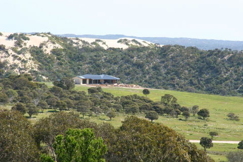 Almonta Park Lodge - Broome Tourism 2