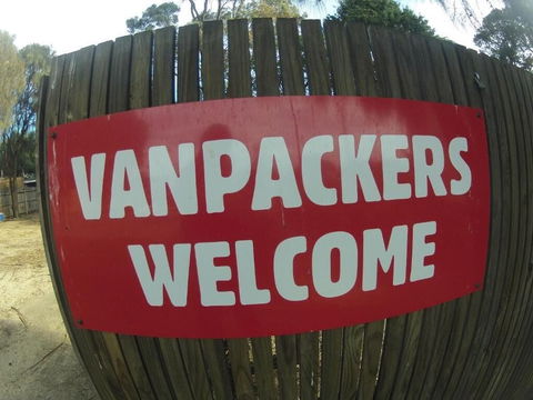 Bells Beach Backpackers - Broome Tourism 3