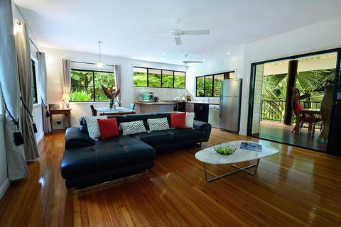 Misty Mountains Rainforest Retreat - Broome Tourism 5