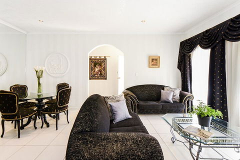 BOUTIQUE STAYS - Brighton Rose - Broome Tourism 3
