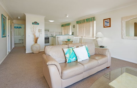 Cabarita Beachfront Apartments - Broome Tourism 5