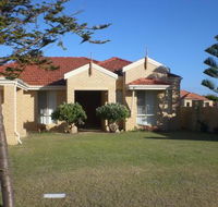 Port Bouvard Beach Holiday Home Mandurah - Broome Tourism