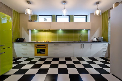 Retro House - Broome Tourism 5