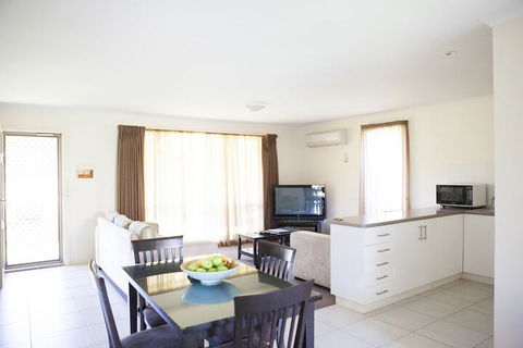 Echuca Moama Holiday Villas - Broome Tourism 2