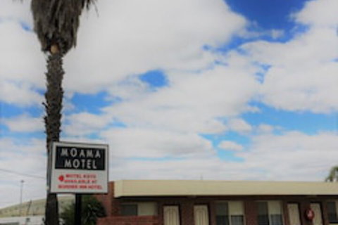 Moama Motel - Broome Tourism 0