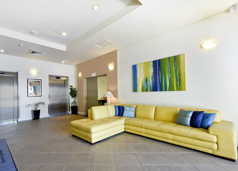 Metro Advance Apartments & Hotel, Darwin - Broome Tourism 3