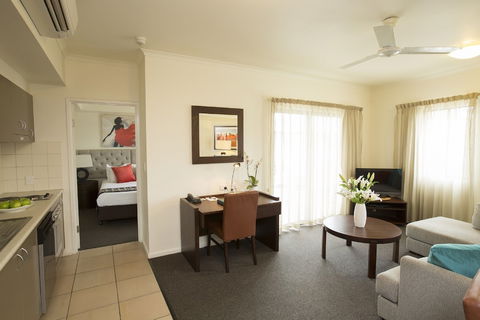 Metro Advance Apartments & Hotel, Darwin - Broome Tourism 4