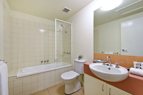 Metro Advance Apartments & Hotel, Darwin - Broome Tourism 5