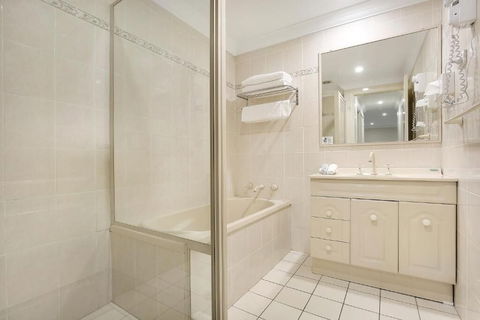 Wollongong Serviced Apartments - Broome Tourism 6