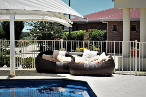 Pittsworth Motor Inn - Broome Tourism 5