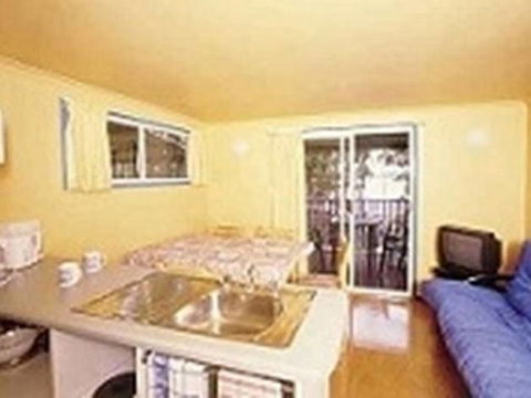 Lake Tinaroo Terraces - Broome Tourism 0