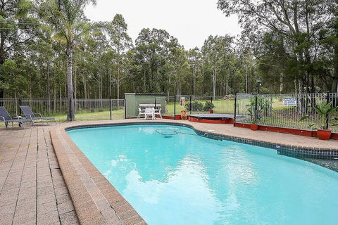 Vineyard Hill - Broome Tourism 4