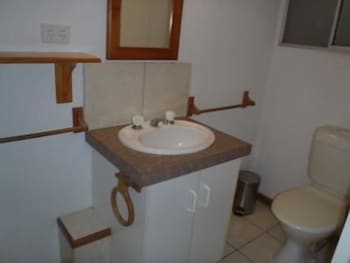 Beachside Holiday Units - Broome Tourism 5