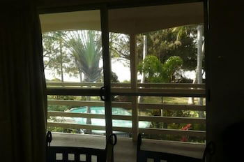 Beachside Holiday Units - Broome Tourism 3