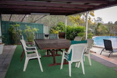 Hatton Vale Motel - Broome Tourism 1