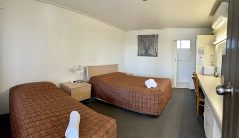 Rustyâ€™s Motel - Broome Tourism 1