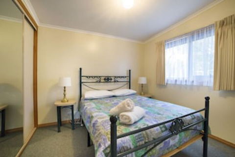 Grampians View Cottages And Units - Broome Tourism 0