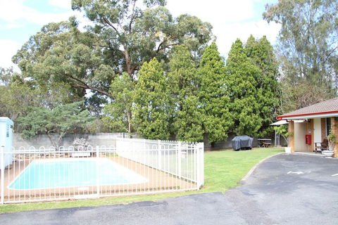 Central Coast Motel - Broome Tourism 2