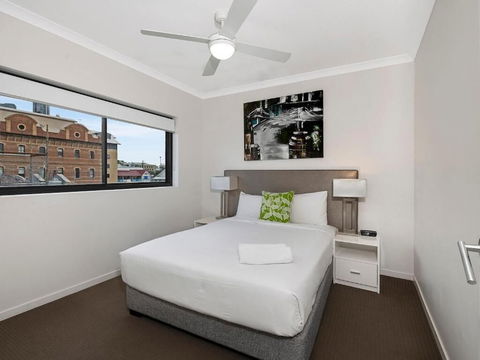 Atrio Apartments - Broome Tourism 5
