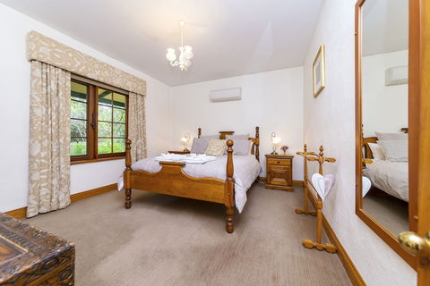 Country Pleasures B&B - Broome Tourism 3