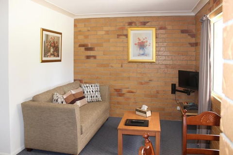 Copper Country Motor Inn & Restaurant - Broome Tourism 4